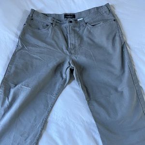 Eddie Bauer men’s straight fit pants 40x30 dark tan